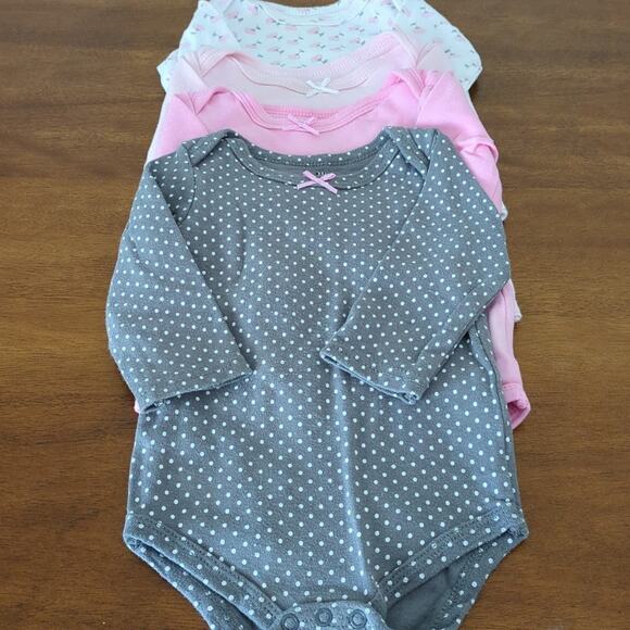 Baby girl bodysuit bundle  set 6M-9M - Picture 1 of 5